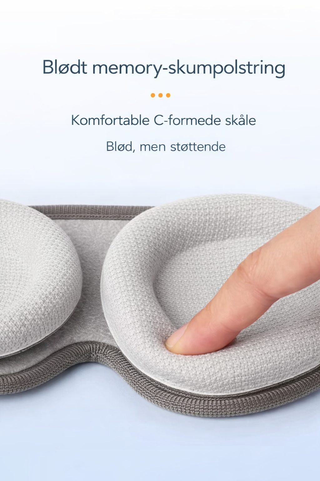 Sovemaske med blød memory-skumpolstring der er komfortabel og støttende mod øjnene.